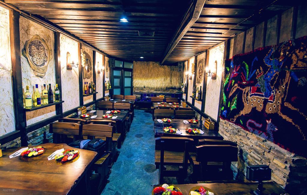 Family Hotel Valchanovata Kashta Fotinovo ภายนอก รูปภาพ