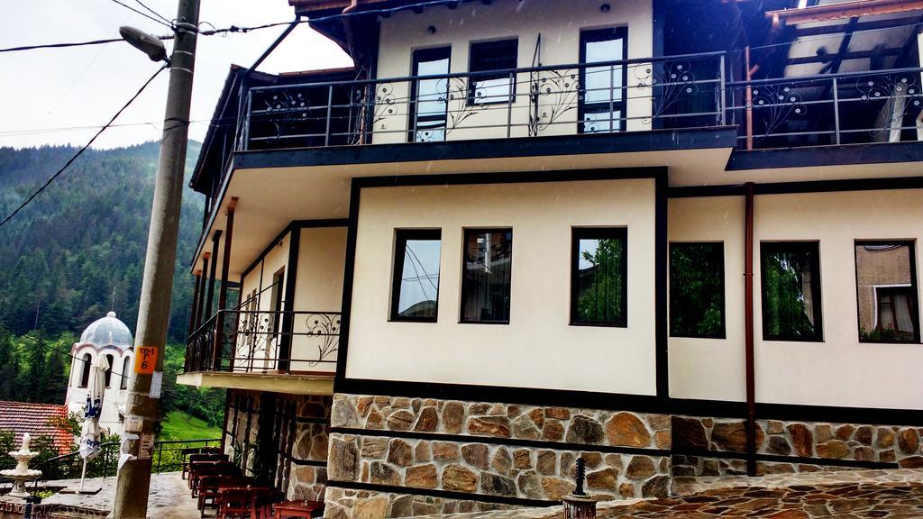 Family Hotel Valchanovata Kashta Fotinovo ภายนอก รูปภาพ