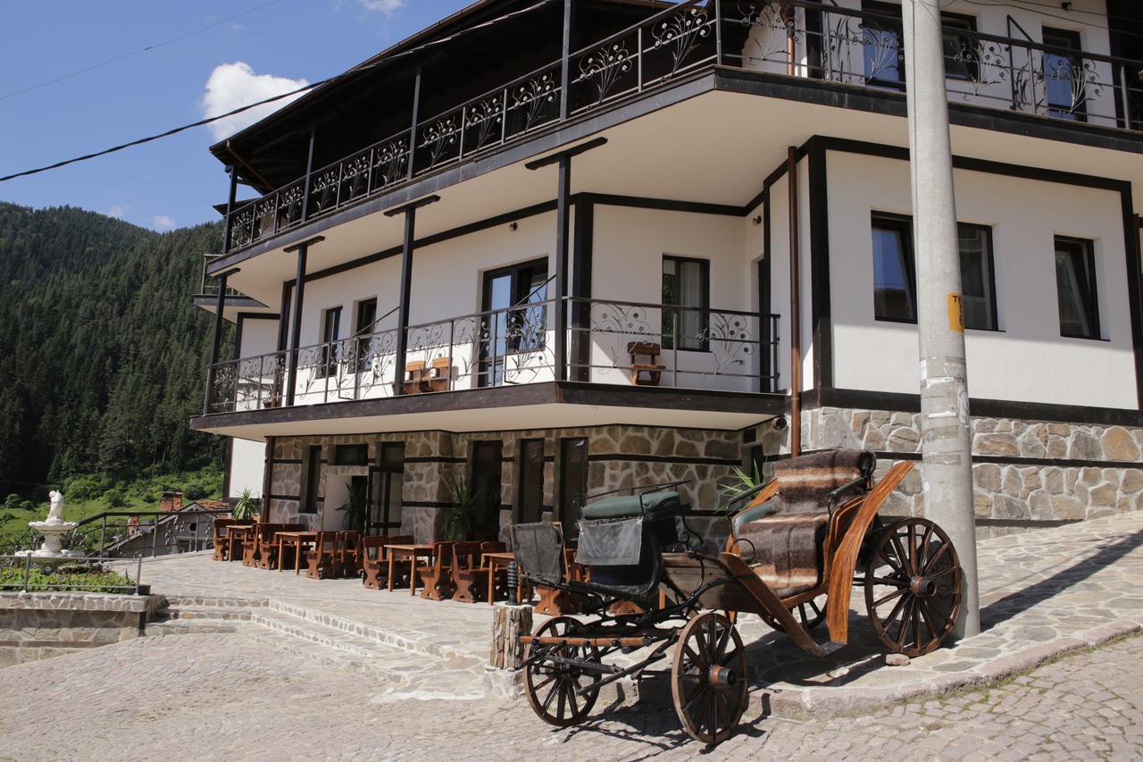 Family Hotel Valchanovata Kashta Fotinovo ภายนอก รูปภาพ